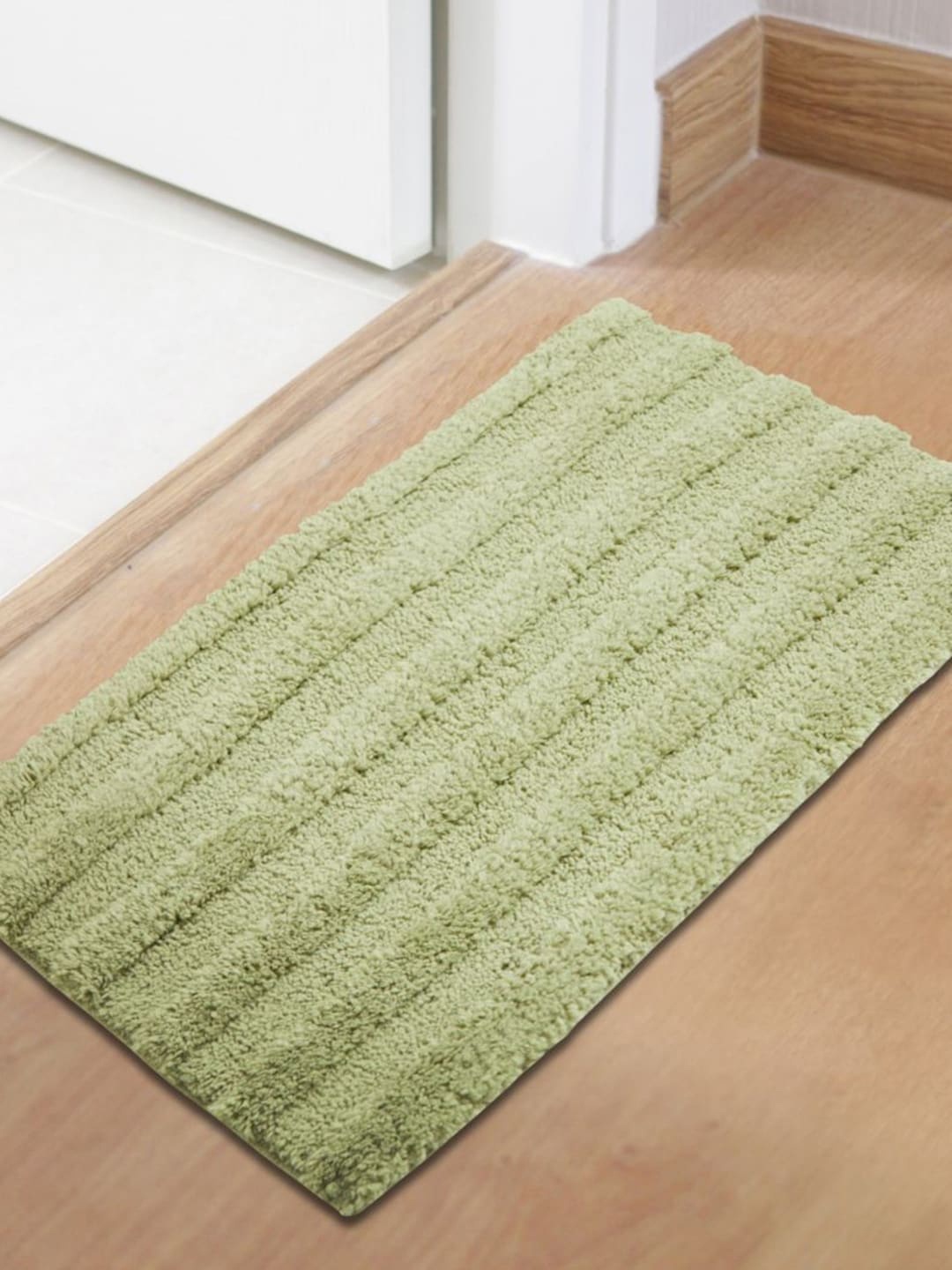 

SPACES Anti Skid Stain Resistant Small Bath Mats, Green