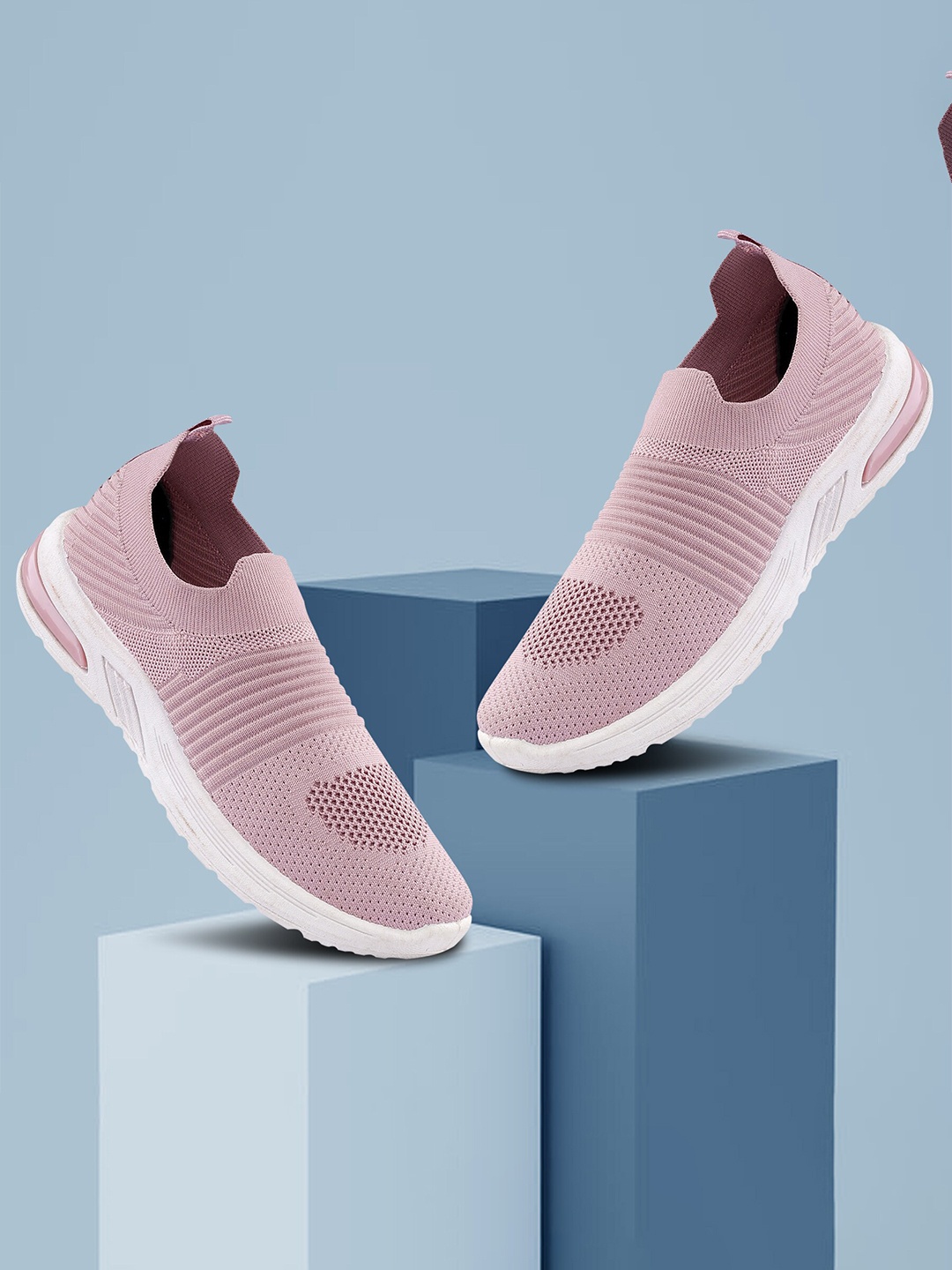 

KRAASA Women Non-Marking Walking Sports Shoes, Peach