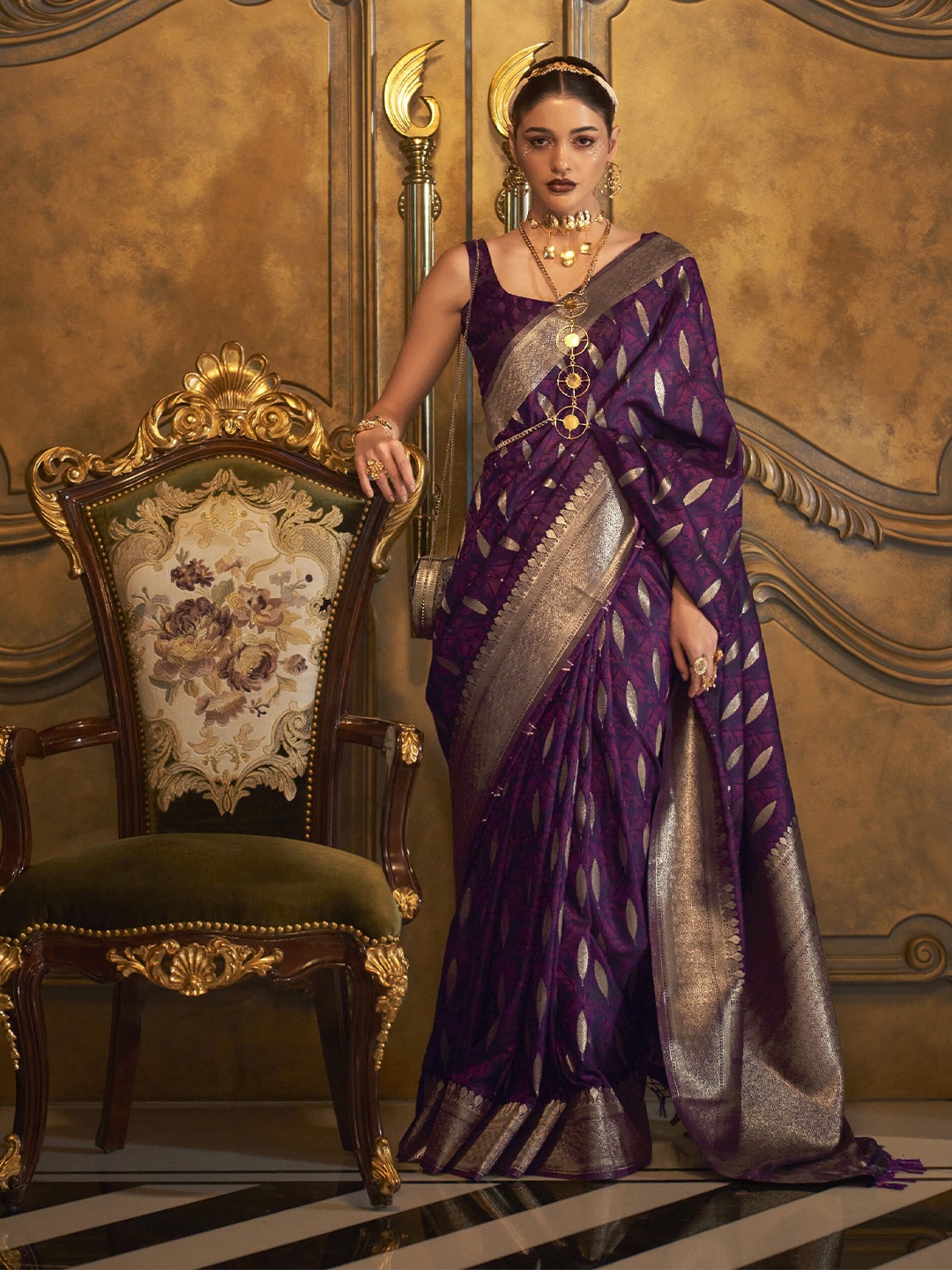 

elora Ethnic Motifs Woven Design Zari Satin Silk Banarasi Saree, Purple