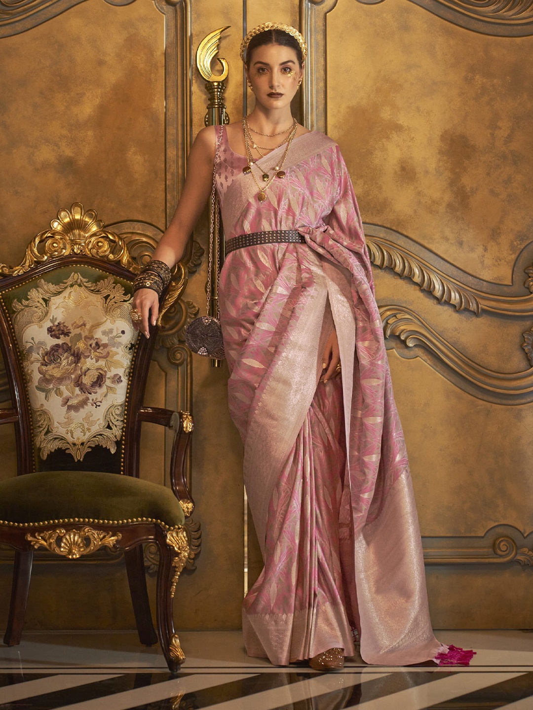 

elora Ethnic Motif Woven Design Zari Banarasi Saree, Pink