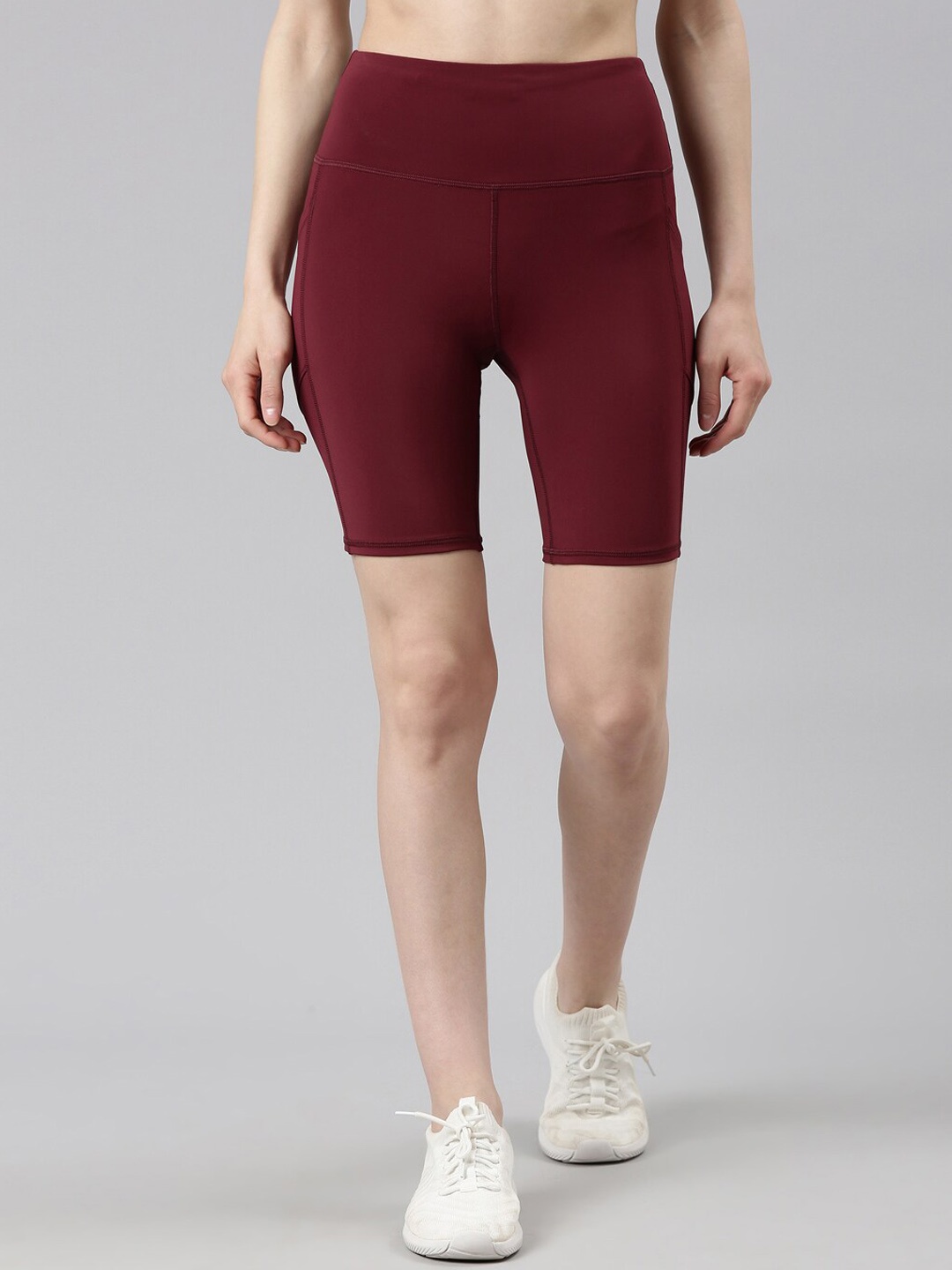 

Enamor Women Dry Fit Antimicrobial High-Waist Above Knee-Length Active Tights, Maroon