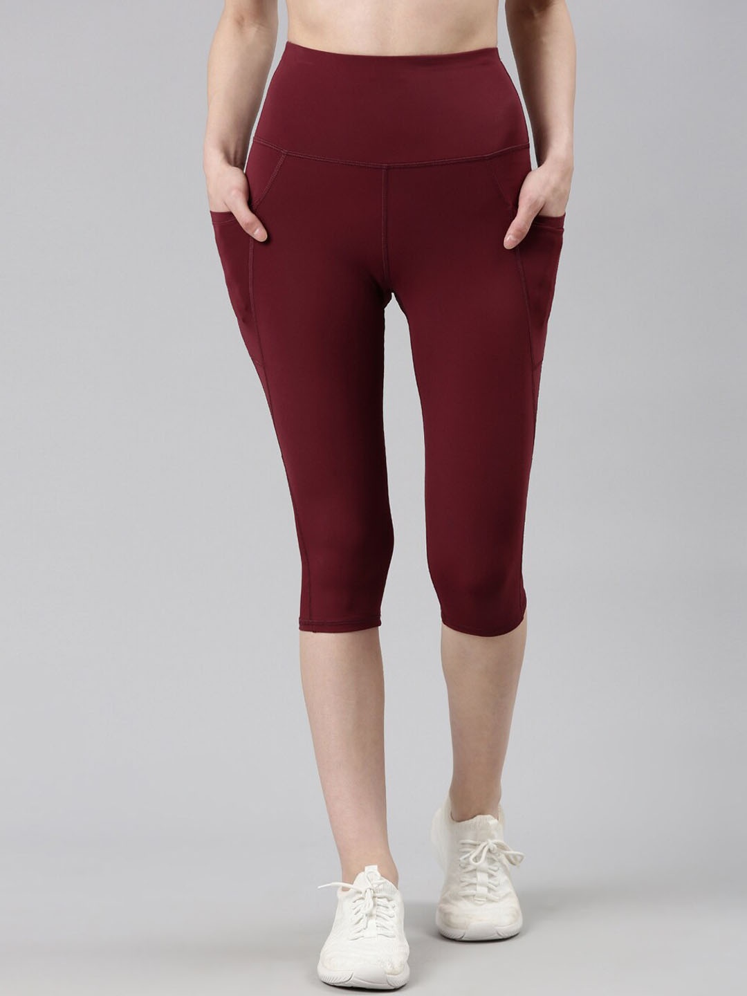 

Enamor Women Dry Fit Antimicrobial High-Waist Active Capri Gym Tights, Maroon