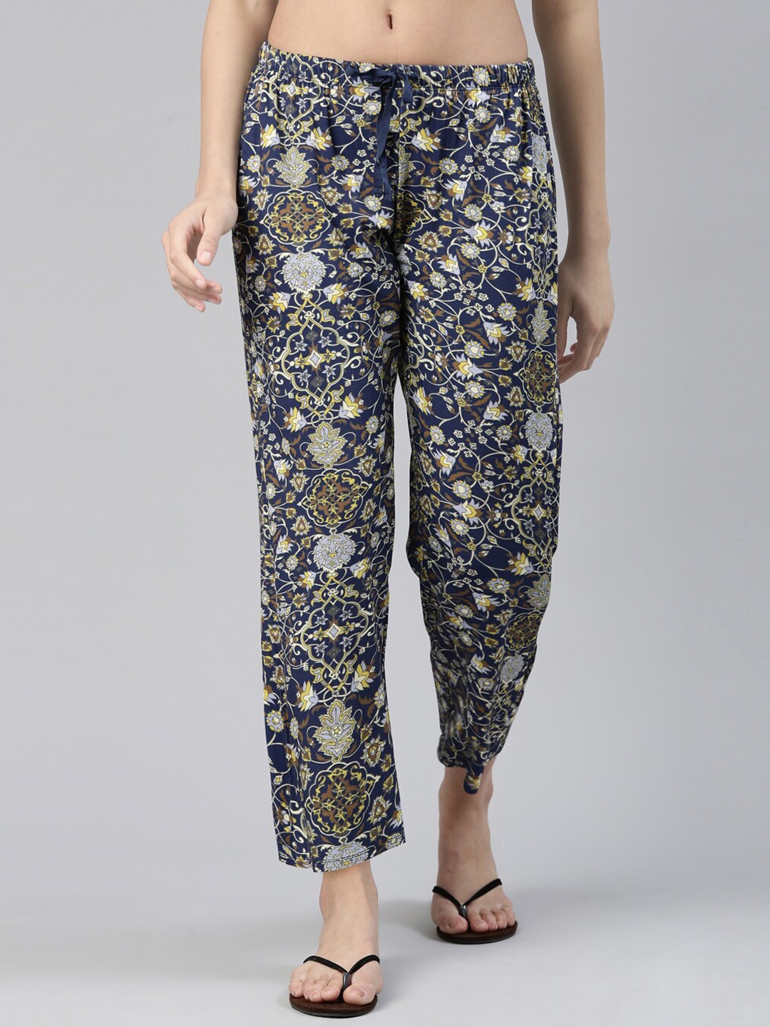 

Enamor Women Mid-Rise Printed Lounge Pants, Purple