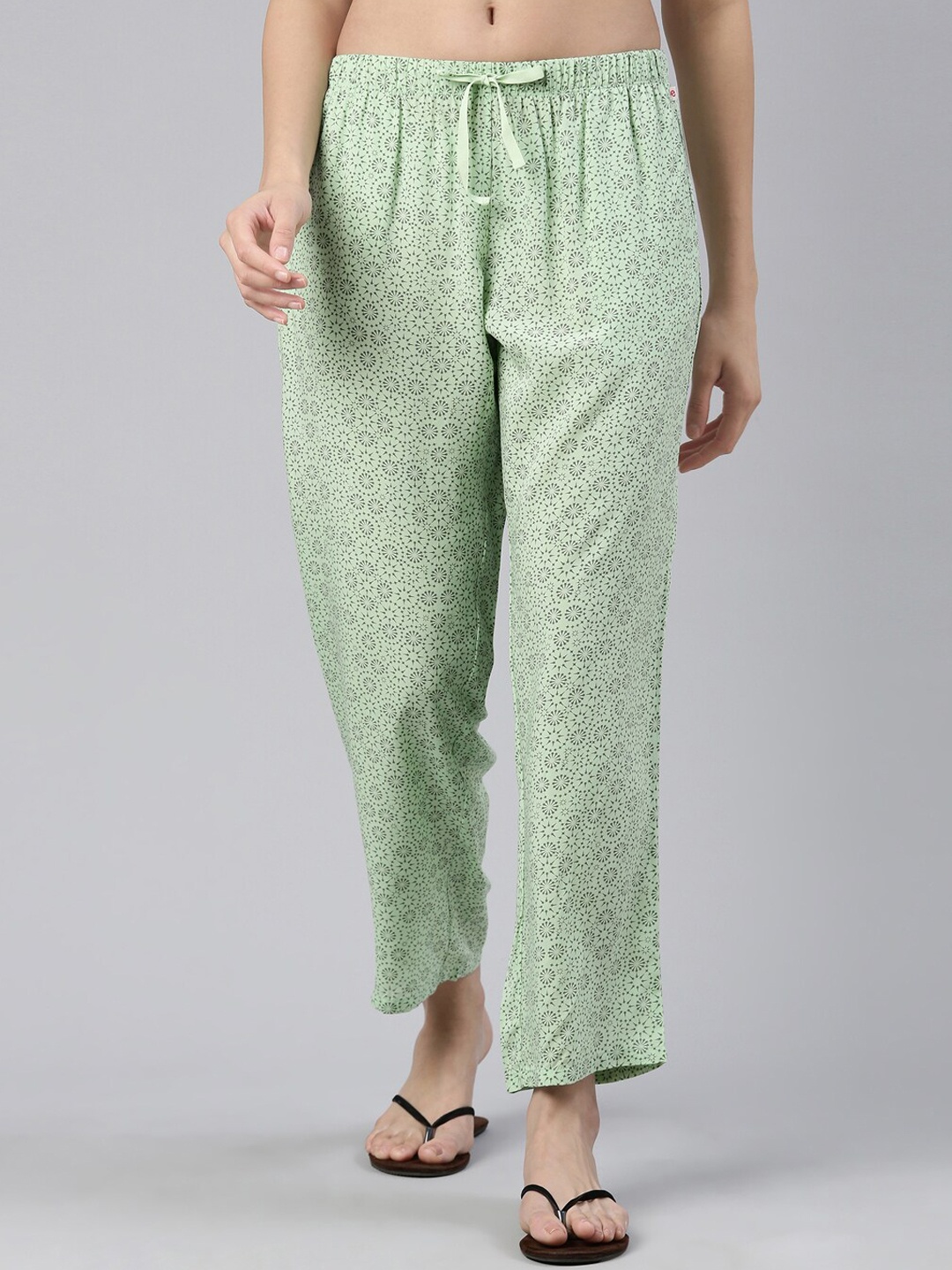 

Enamor Women Mid-Rise Printed Modal Mid-Rise Lounge Pants, Green