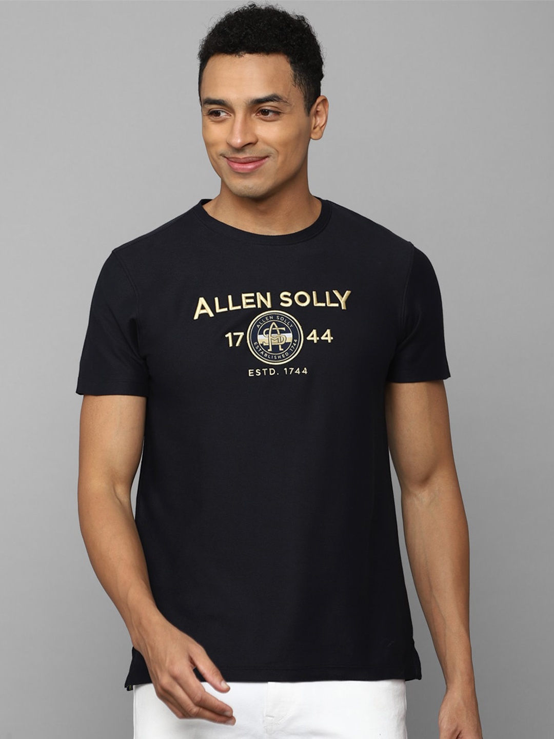 

Allen Solly Typography Printed Slim Fit T-shirt, Black