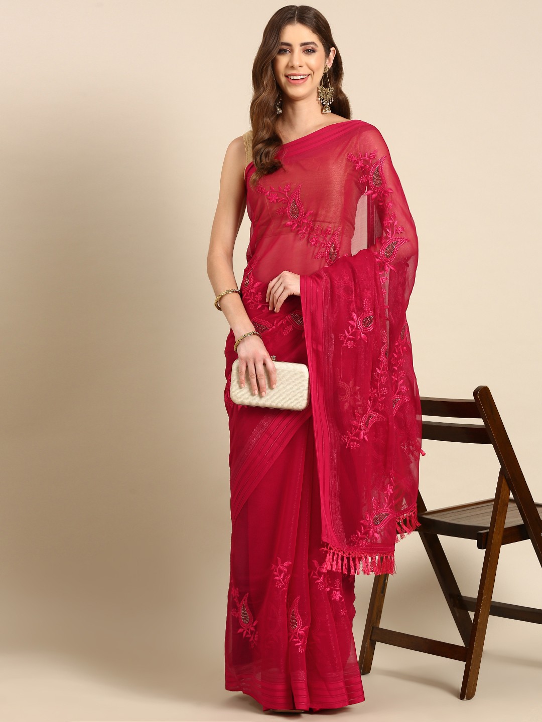 

HERE&NOW Floral Sequinned Poly Georgette Saree, Pink
