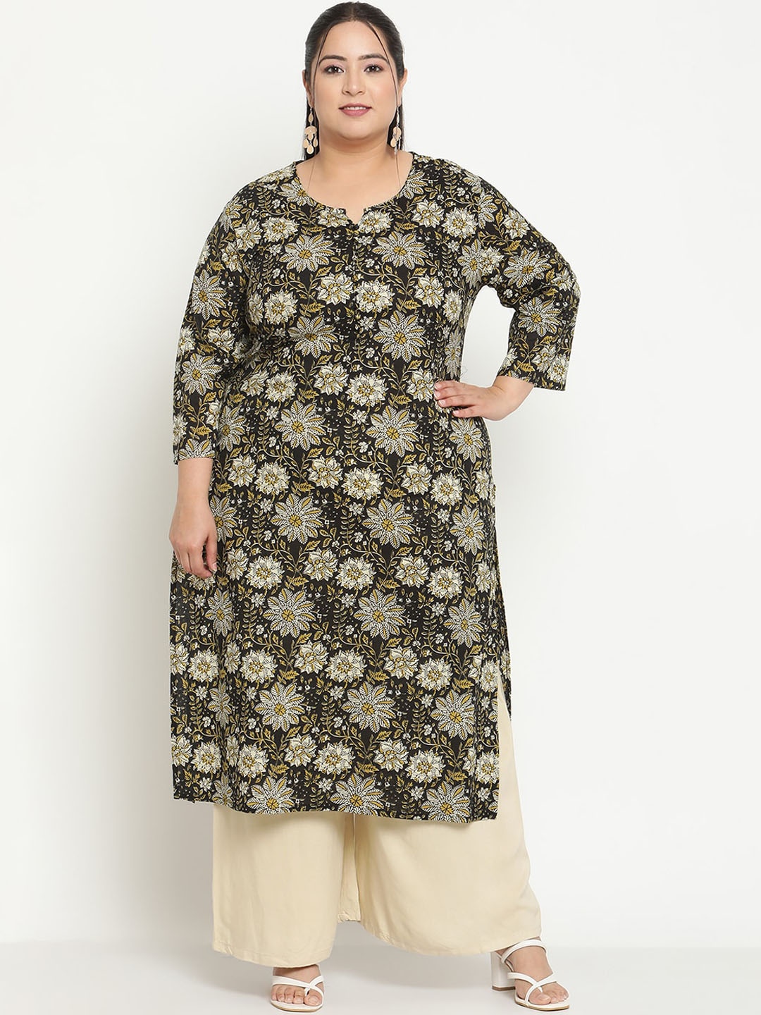 

Sringam Plus Size Floral Printed Straight Cotton Kurta, Black