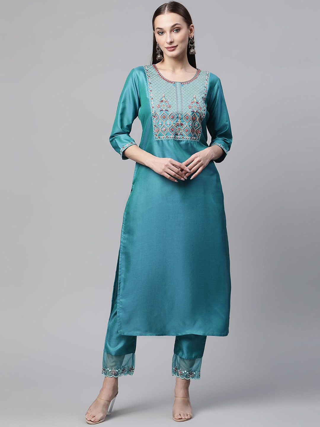 

Sringam Floral Embroidered Mirror Work Straight Kurta with Trousers, Green