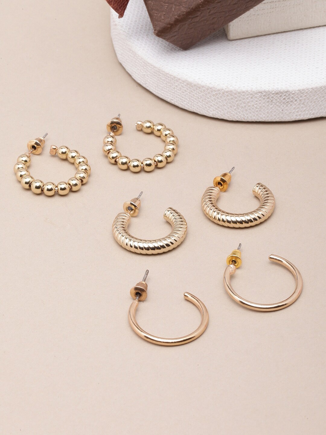 

DressBerry Set Of 6 Gold-Plated Contemporary Studs Earrings