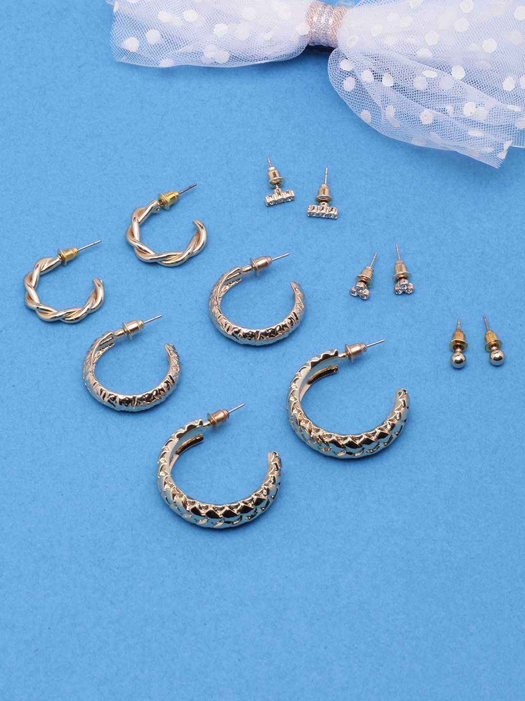 

DressBerry Set Of 6 Gold-Plated Circular Studs Earrings