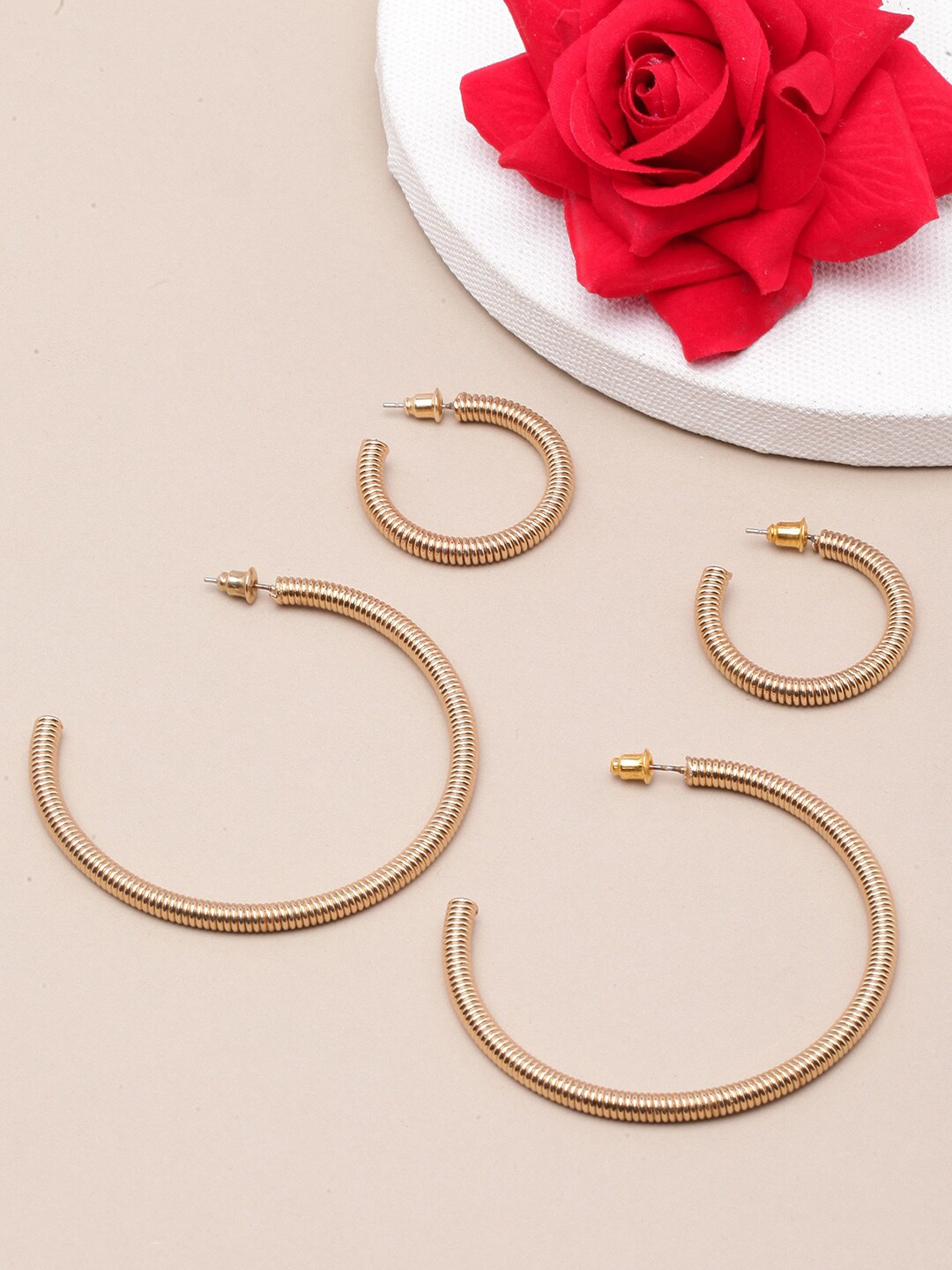 

DressBerry Set Of 2 Gold-Plated Circular Hoop Earrings