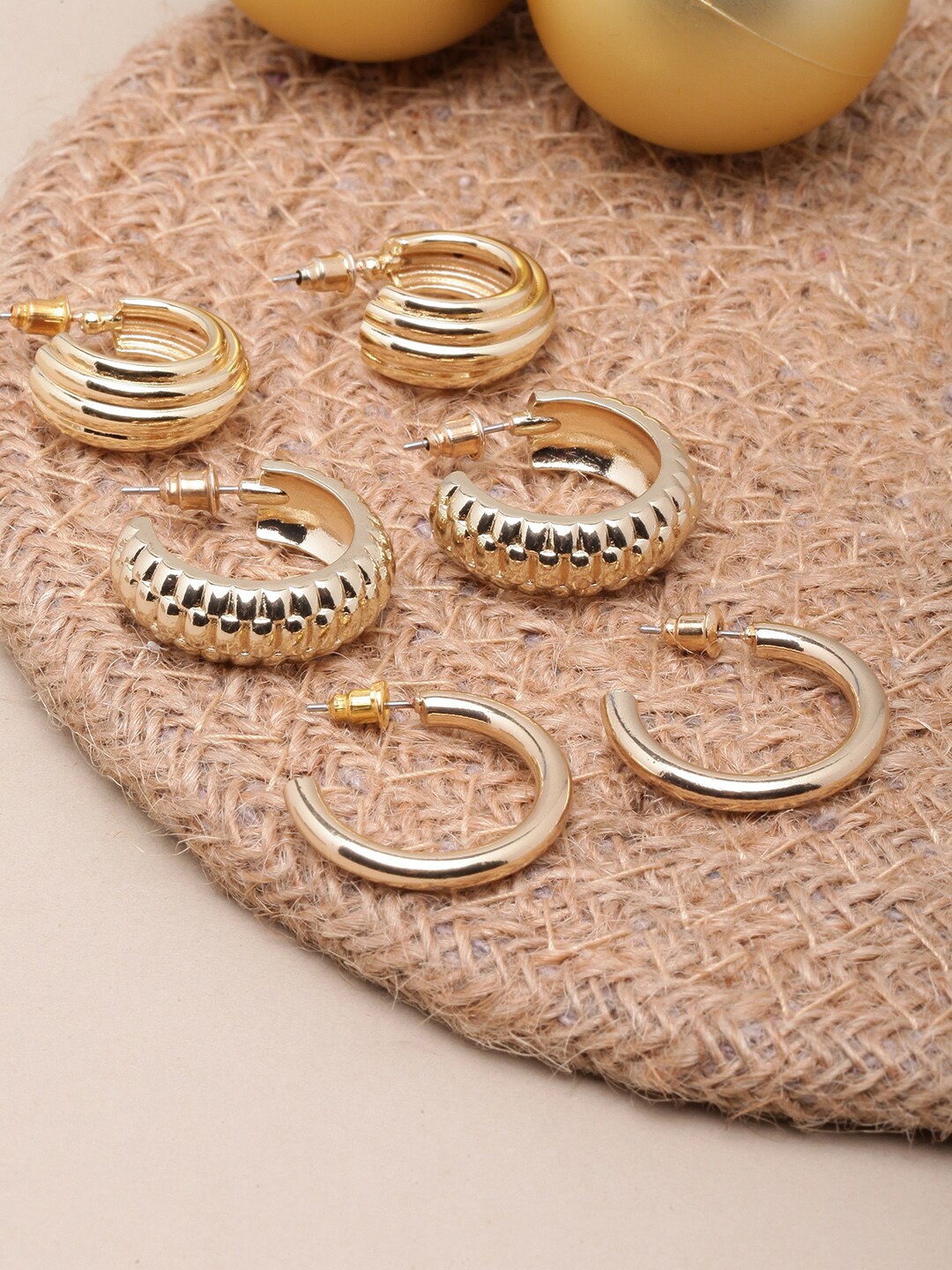 

DressBerry Set Of 3 Gold-Plated Contemporary Half Hoop Earrings