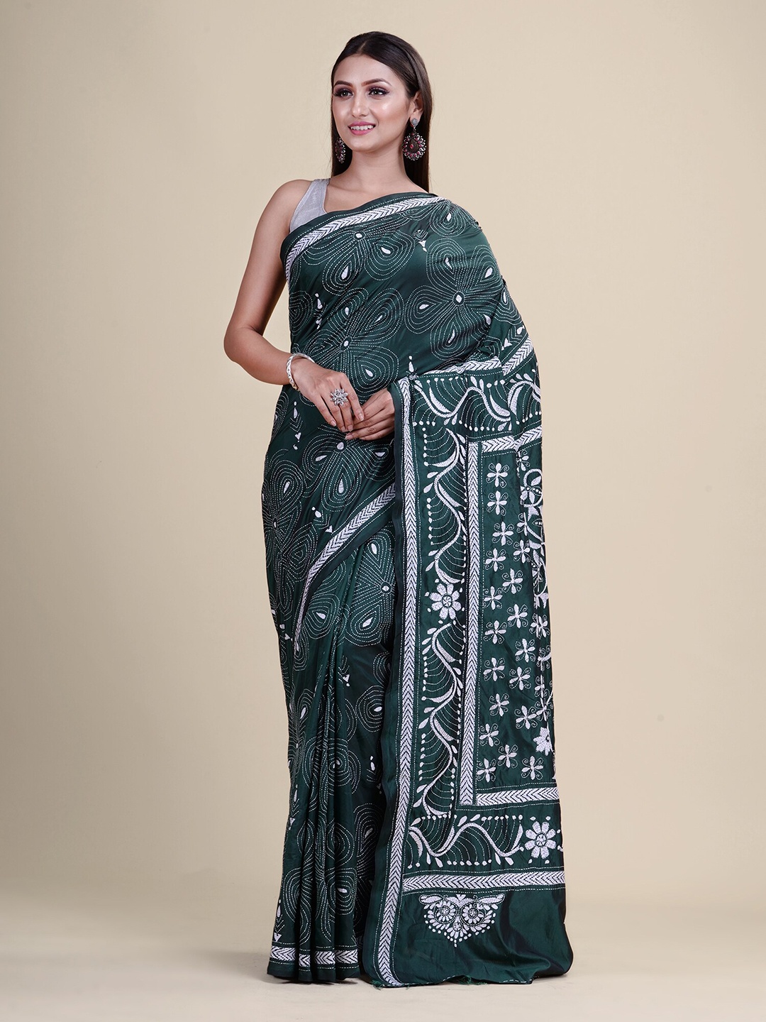 

Laa Calcutta Floral Kantha Work Pure Silk Saree, Green