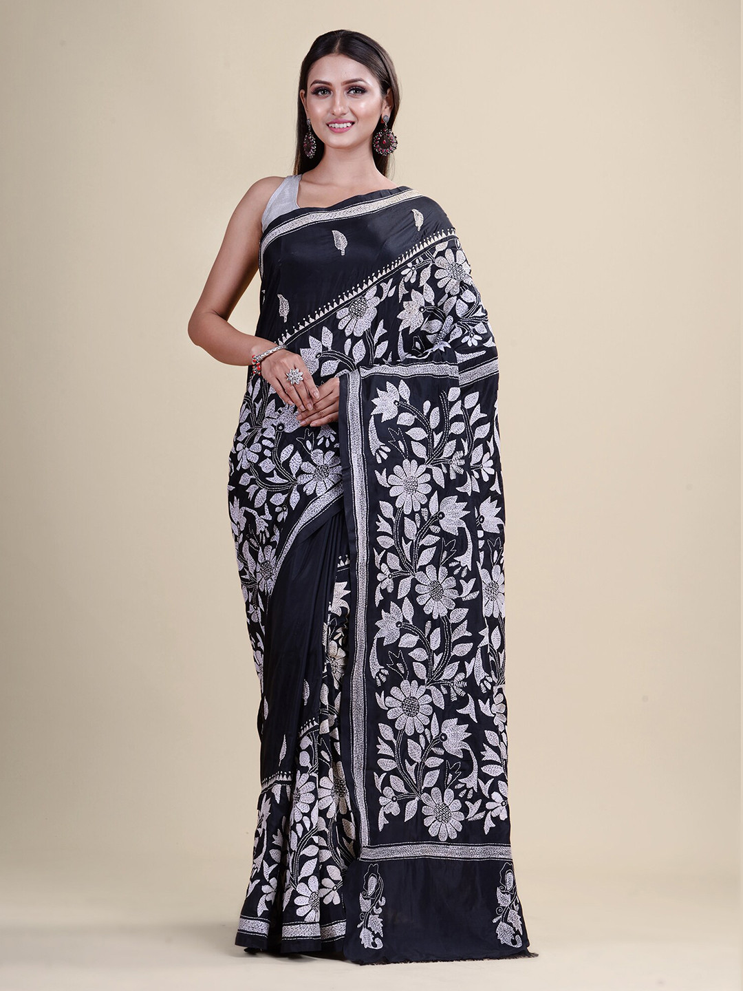 

Laa Calcutta Floral Kantha Work Pure Silk Saree, Black
