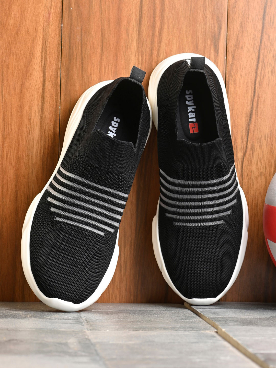 

SPYKAR Men Woven Design Mesh Contrast Sole Slip-On Sneakers, Black