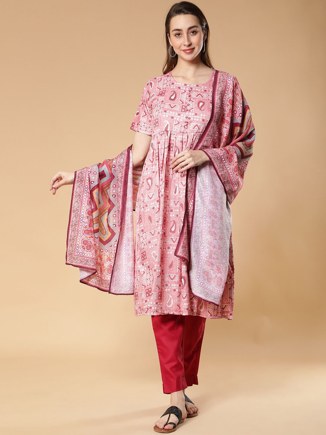 

Fabclub Ethnic Motifs Printed Empire Kurta With Trousers & Dupatta, Pink