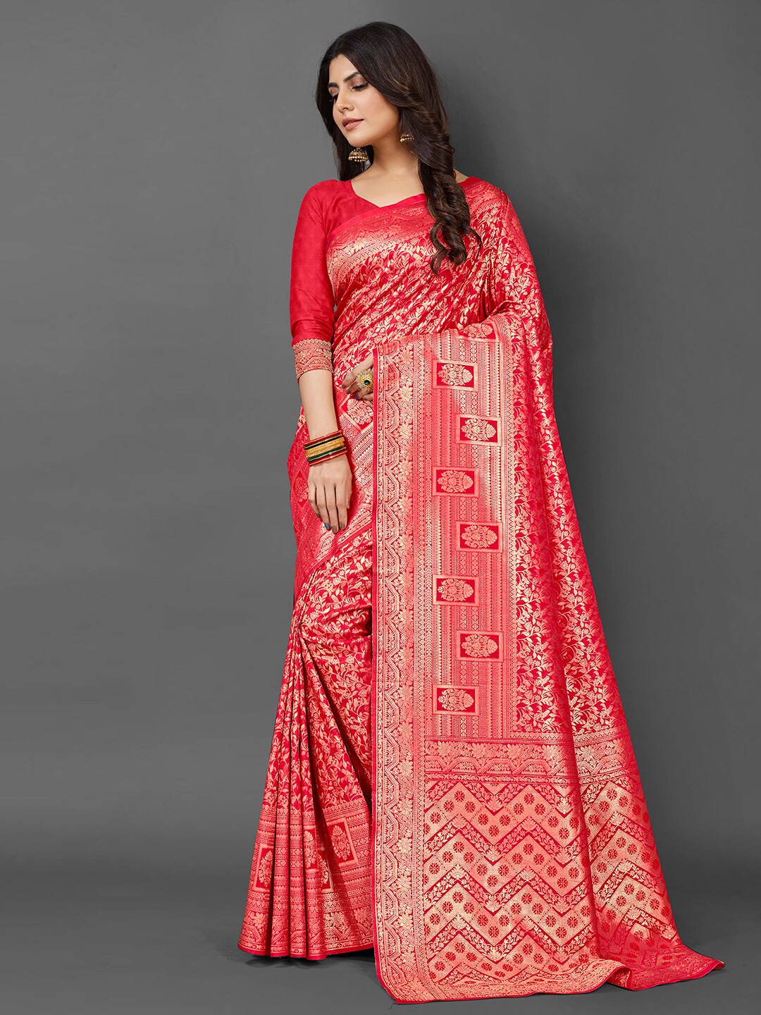 

Mitera Ethnic Motifs Woven Design Zari Kanjeevaram Saree, Pink