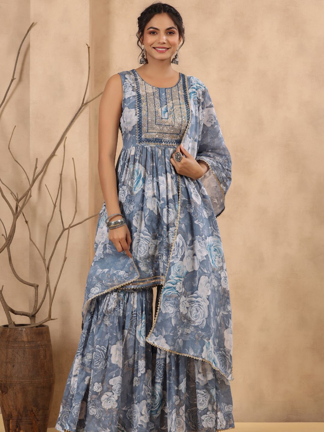 

Zolo Label Women Blue Floral Printed Pure Cotton Kurta with Sharara & With Dupatta