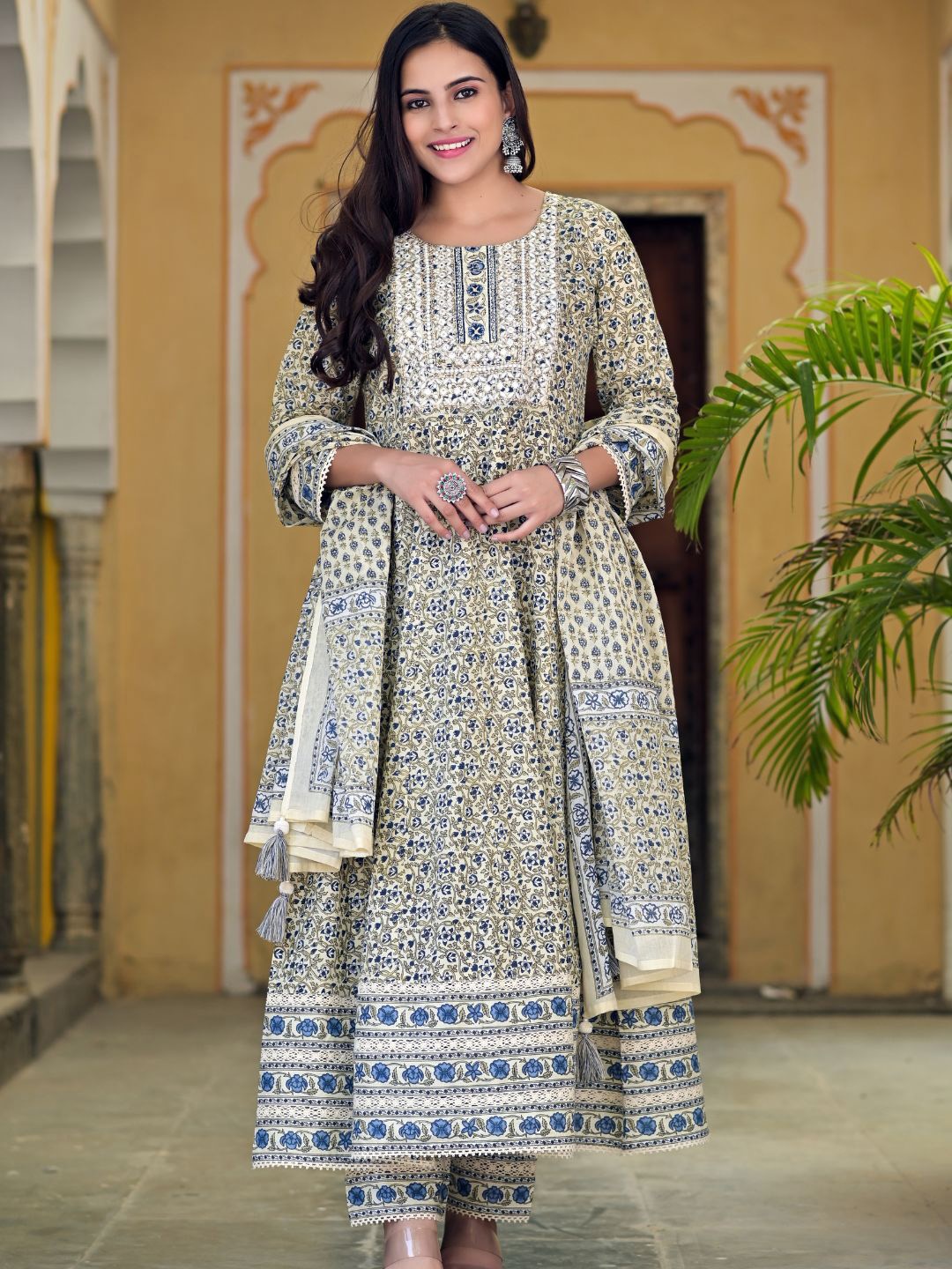 

Zolo Label Women Cream-Coloured Ethnic Motifs Printed Mirror Work Pure Cotton Kurta with Trousers & With