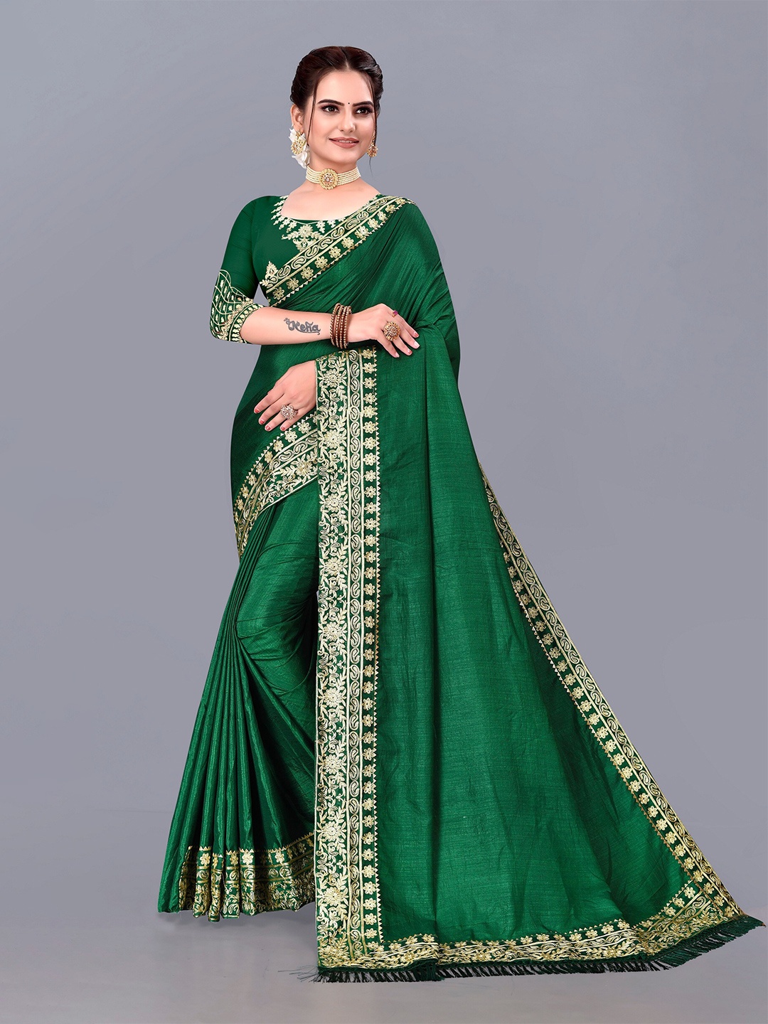 

Fashion FRICKS Embroidered Pure Silk Saree, Green
