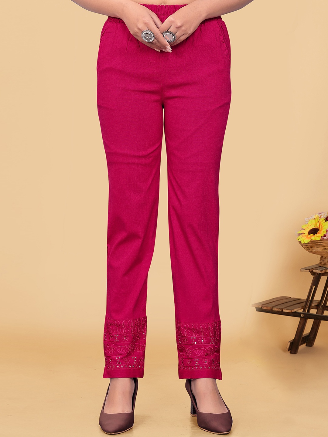 

UNITED LIBERTY Women Relaxed Easy Wash Cotton Cigarette Trousers, Pink