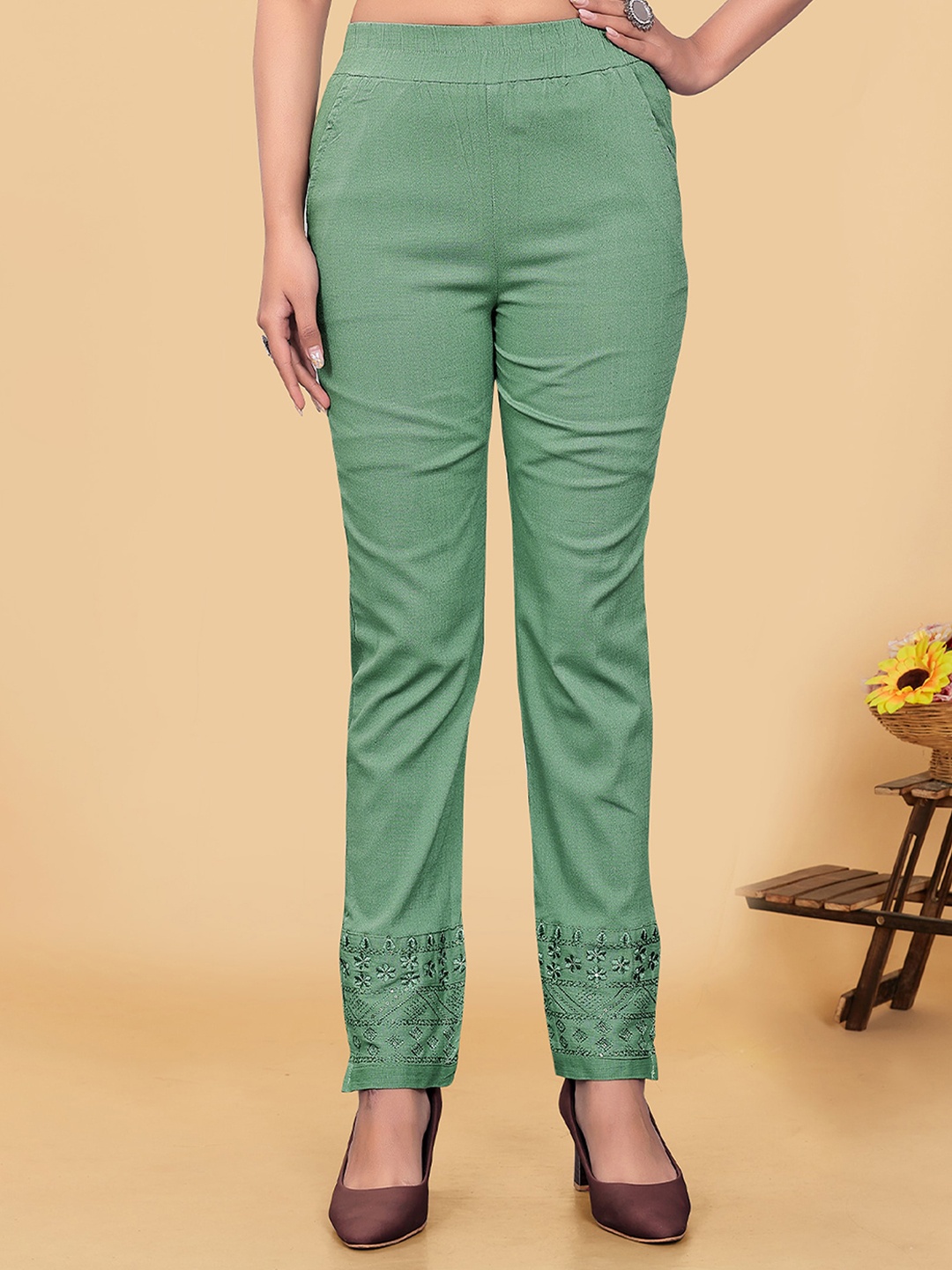 

UNITED LIBERTY Women Relaxed Easy Wash Cotton Cigarette Trousers, Lime green