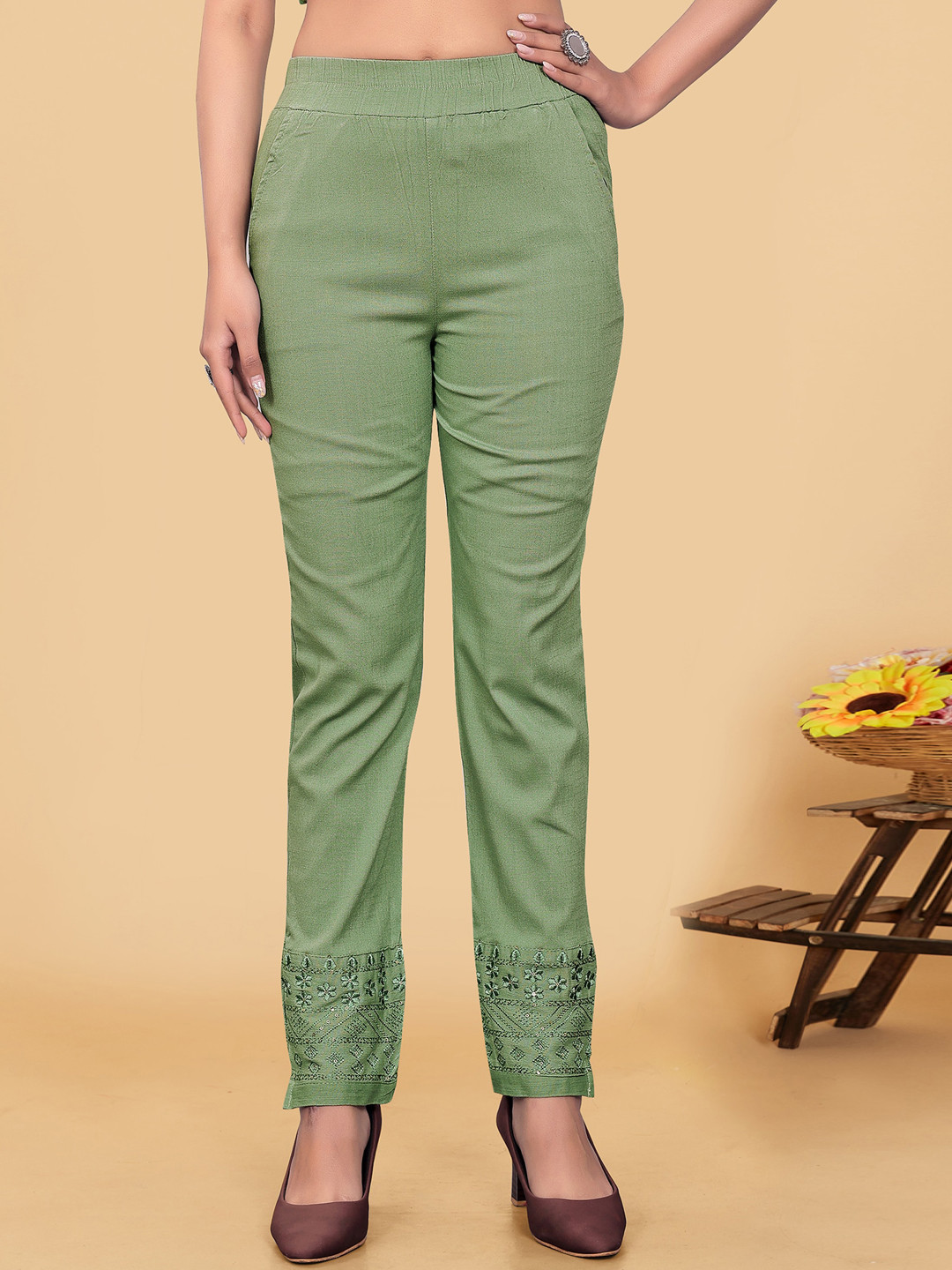 

UNITED LIBERTY Women Relaxed Easy Wash Cotton Cigarette Trousers, Lime green