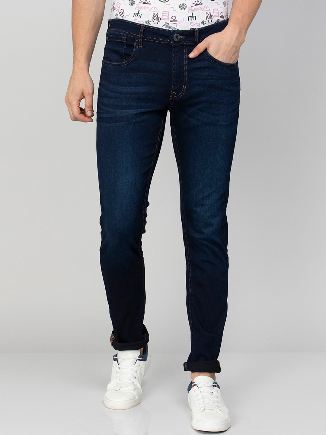 

Forca by Lifestyle Men Light Fade Mid-Rise Cotton Stretchable Tapered Fit Jeans, Blue