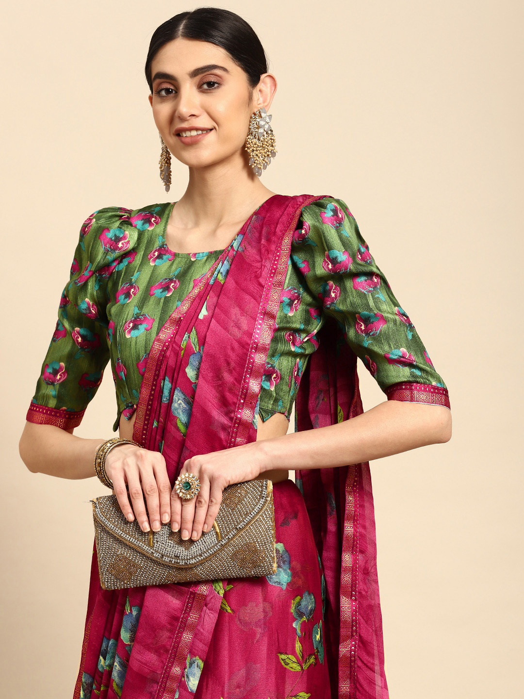 

Mitera Floral Printed Pure Chiffon Saree, Maroon