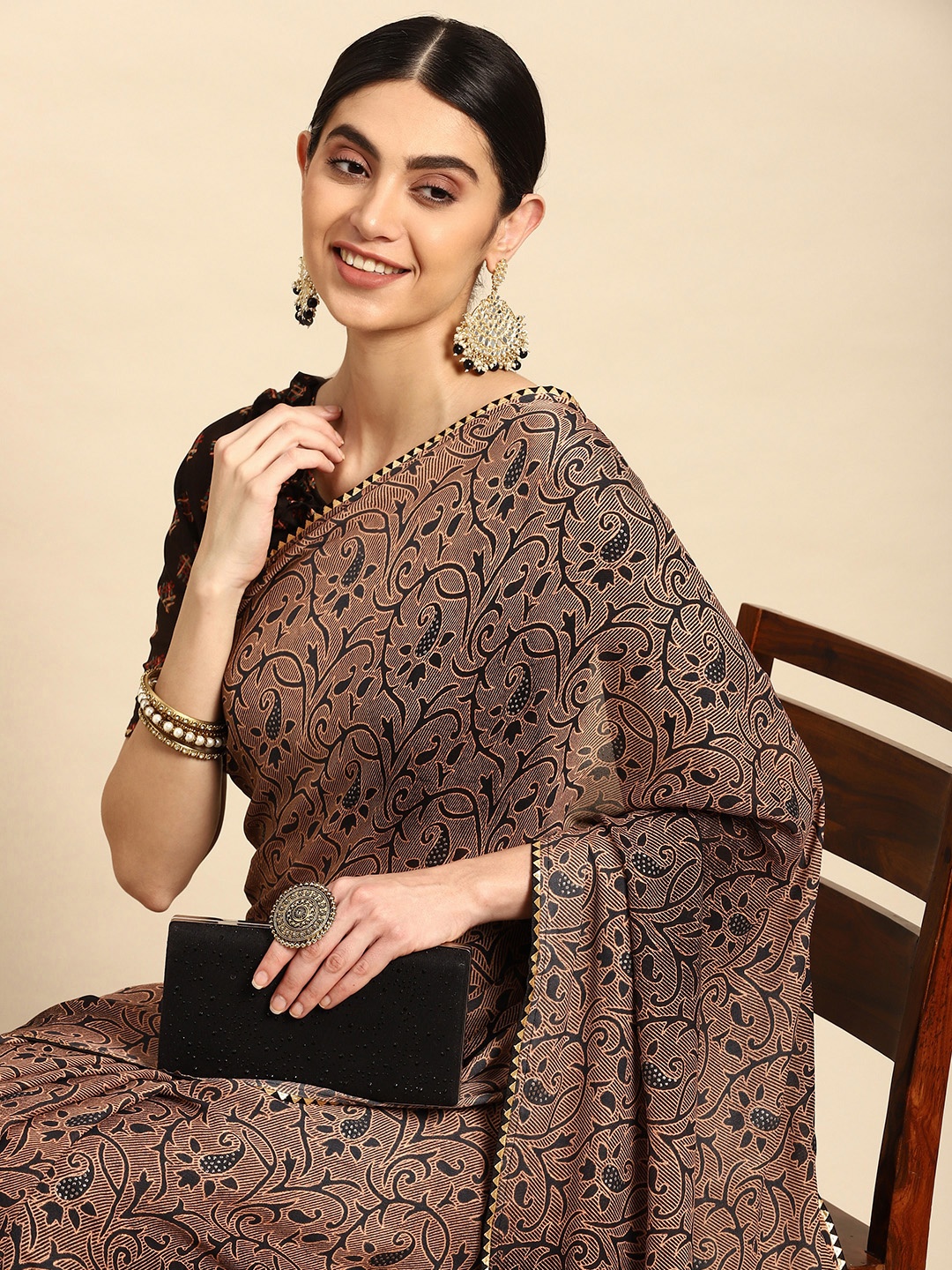 

Mitera Ethnic Motifs Printed Poly Crepe Saree, Coffee brown