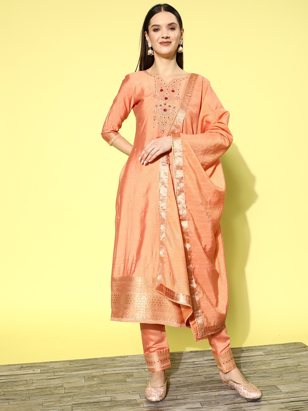 

Sangria Floral Regular Kurta with Trousers & With Dupatta, Peach