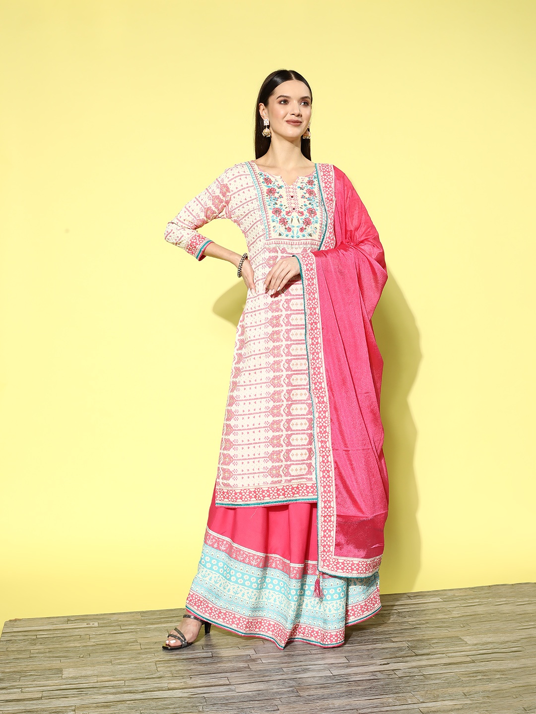 

Sangria Floral Embroidered Regular Thread Work Kurta with Skirt & With Dupatta, Pink