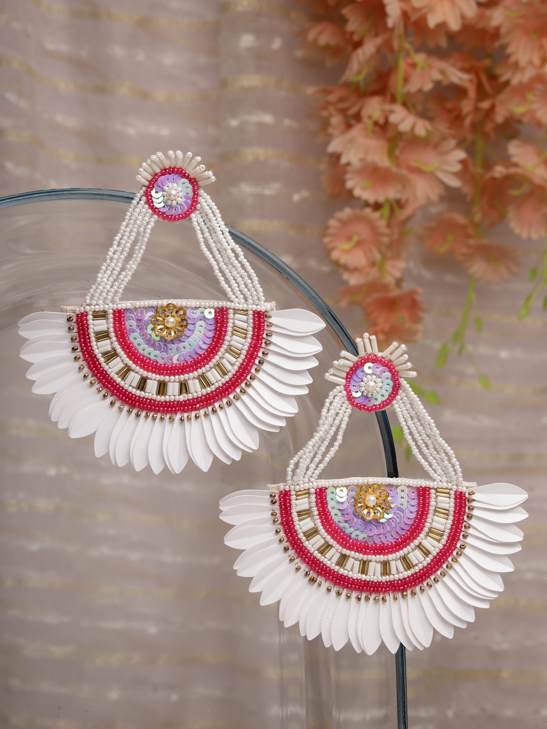 

Moedbuille Contemporary Chandbalis Earrings, White