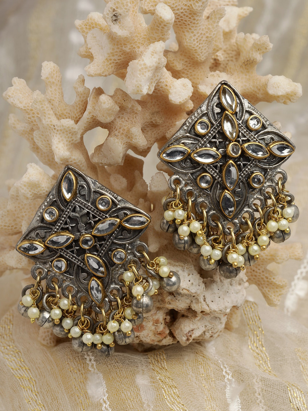 

Moedbuille Silver-Plated Square Drop Earrings