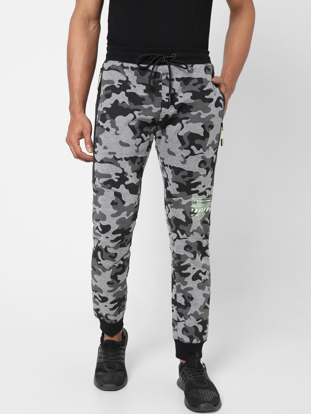 

Street Armor by Pantaloons Men Camouflage Printed Joggers, Grey