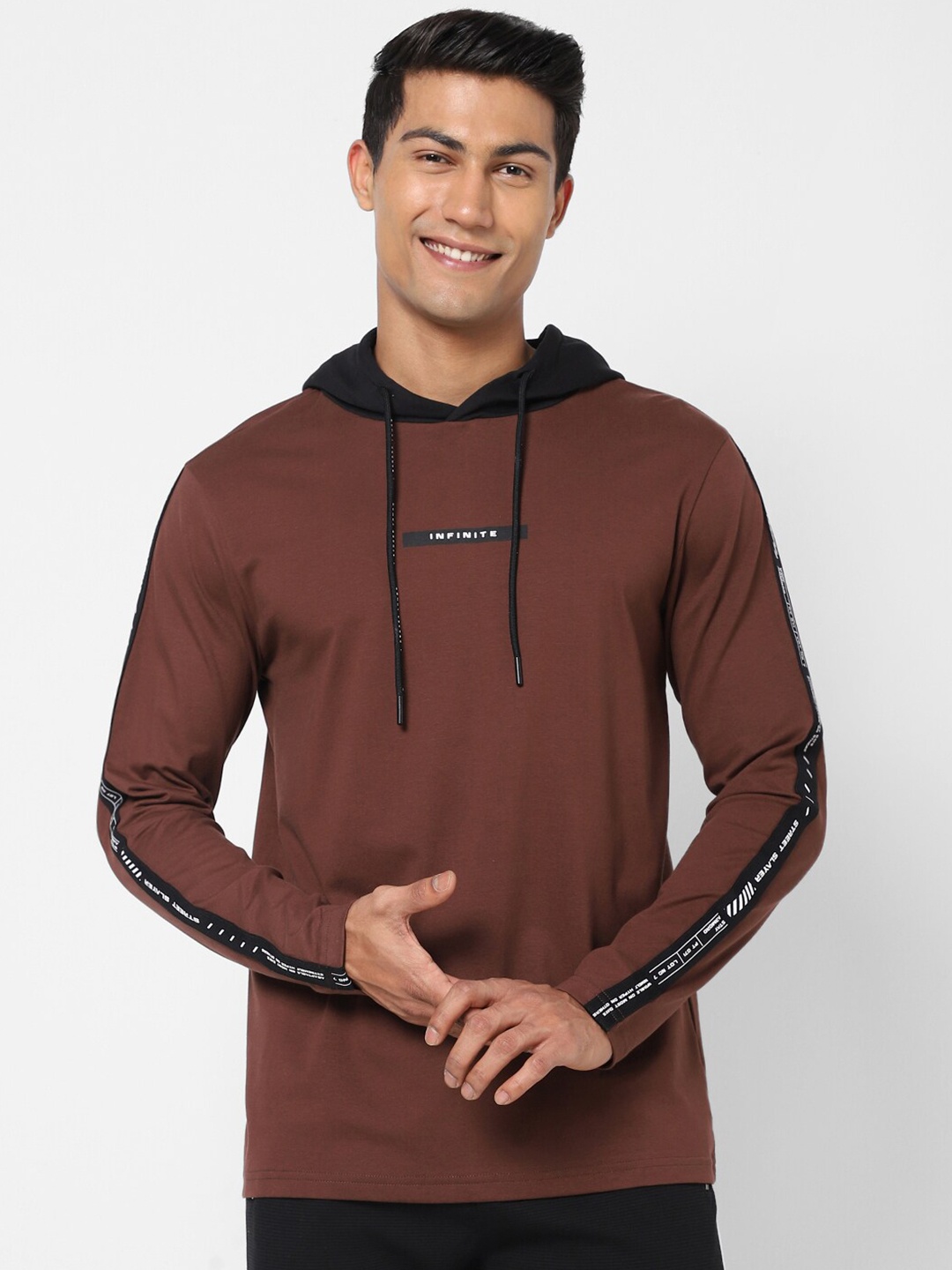 

Street Armor by Pantaloons Hooded Long Sleeve Cotton T-shirt, Burgundy
