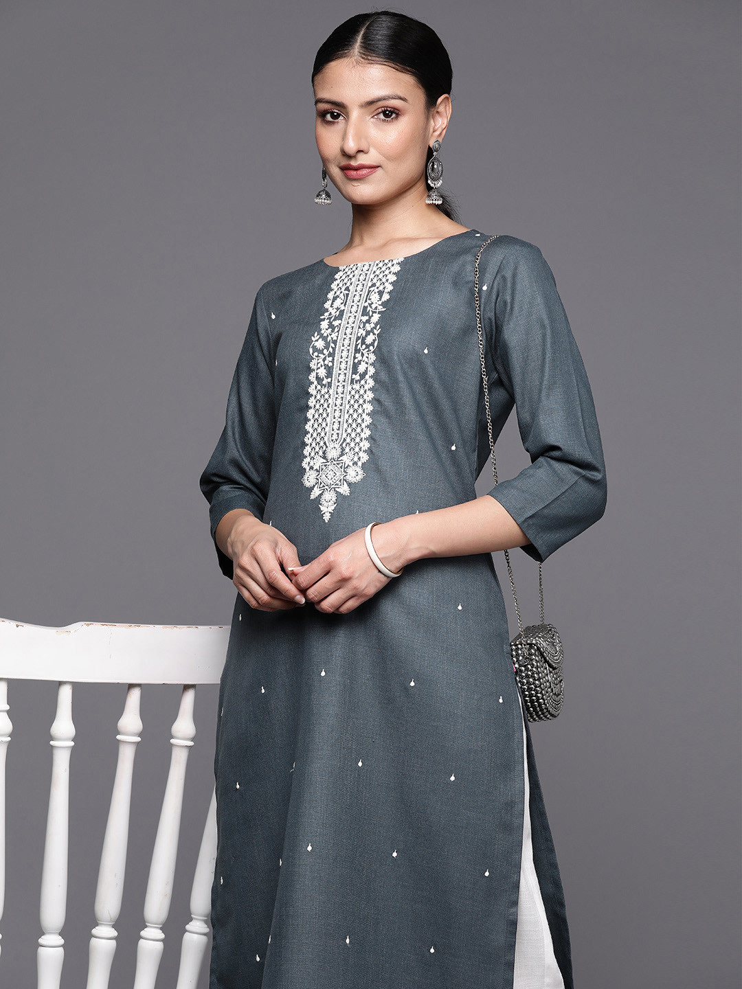 

Varanga Women Embroidered Thread Work Floral Kurta, Grey