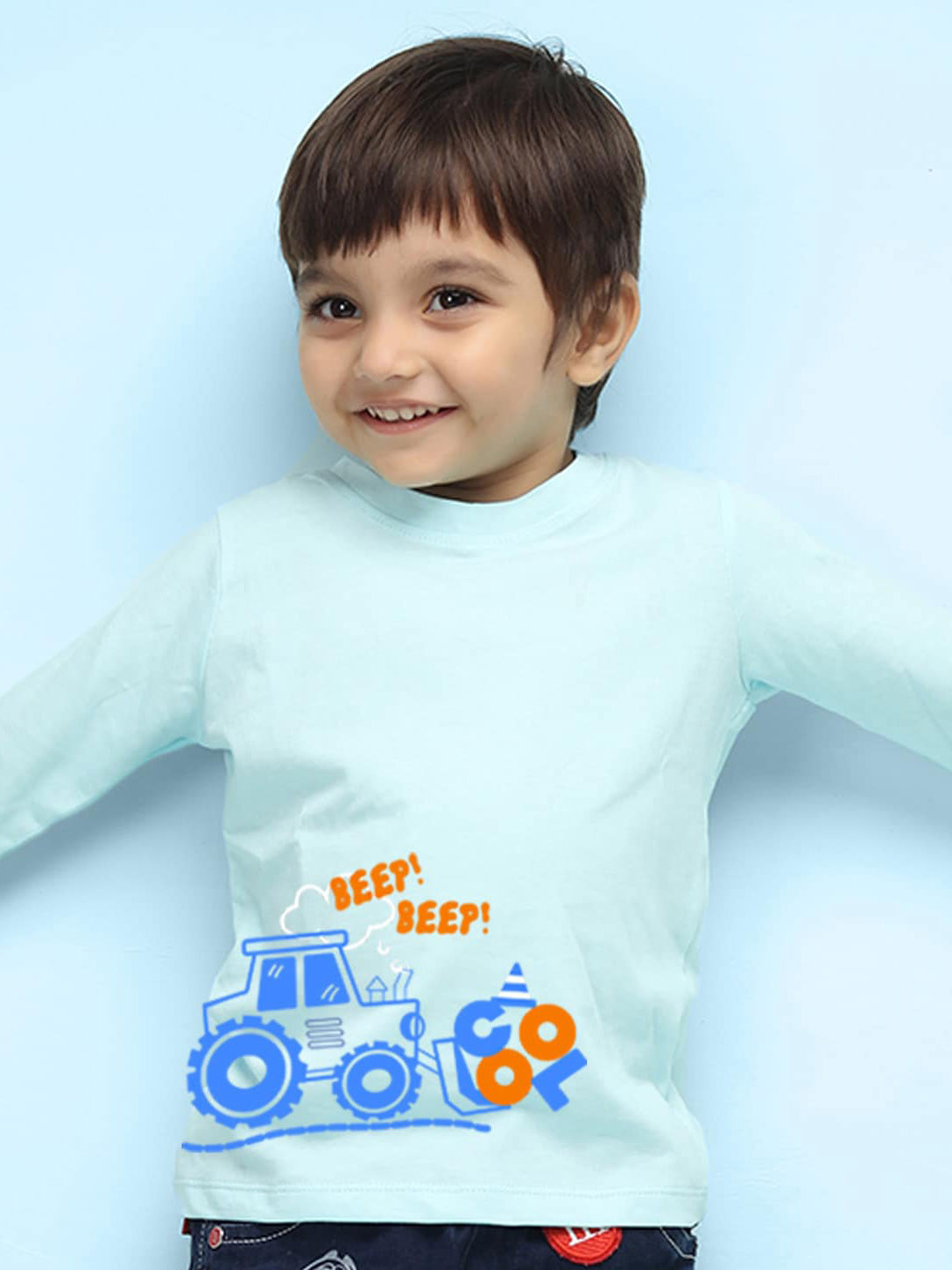

NUSYL Kids Blue Printed V-Neck Pure Cotton Applique Outdoor T-shirt