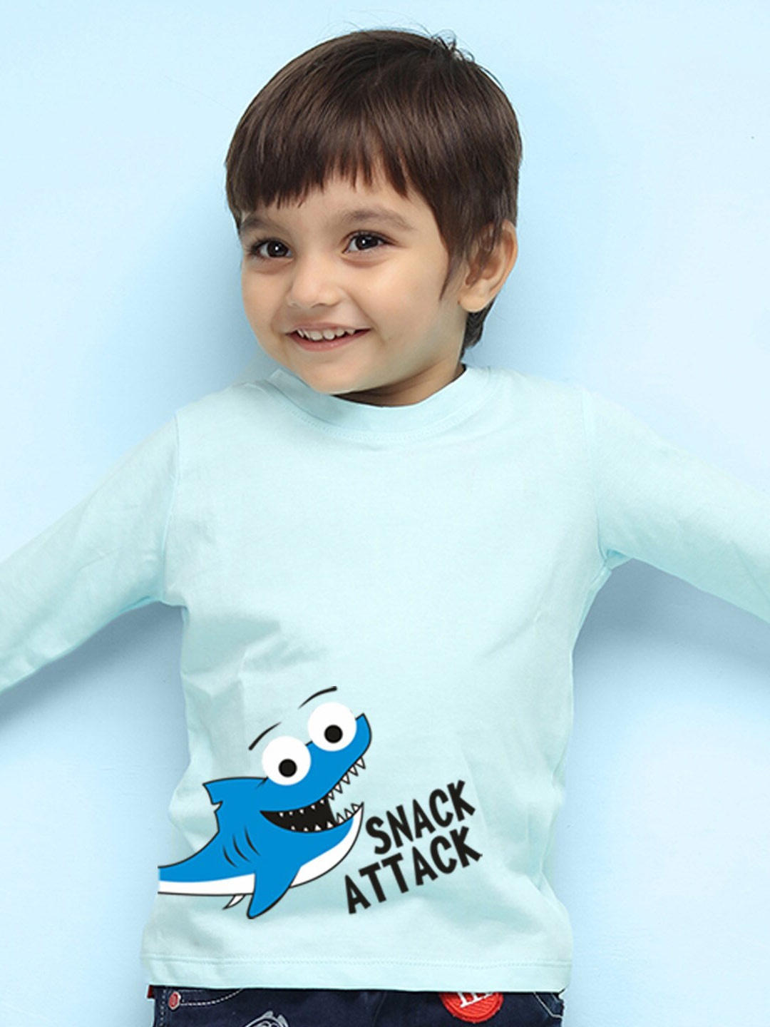

NUSYL Kids Blue Printed V-Neck Pure Cotton Applique Outdoor T-shirt