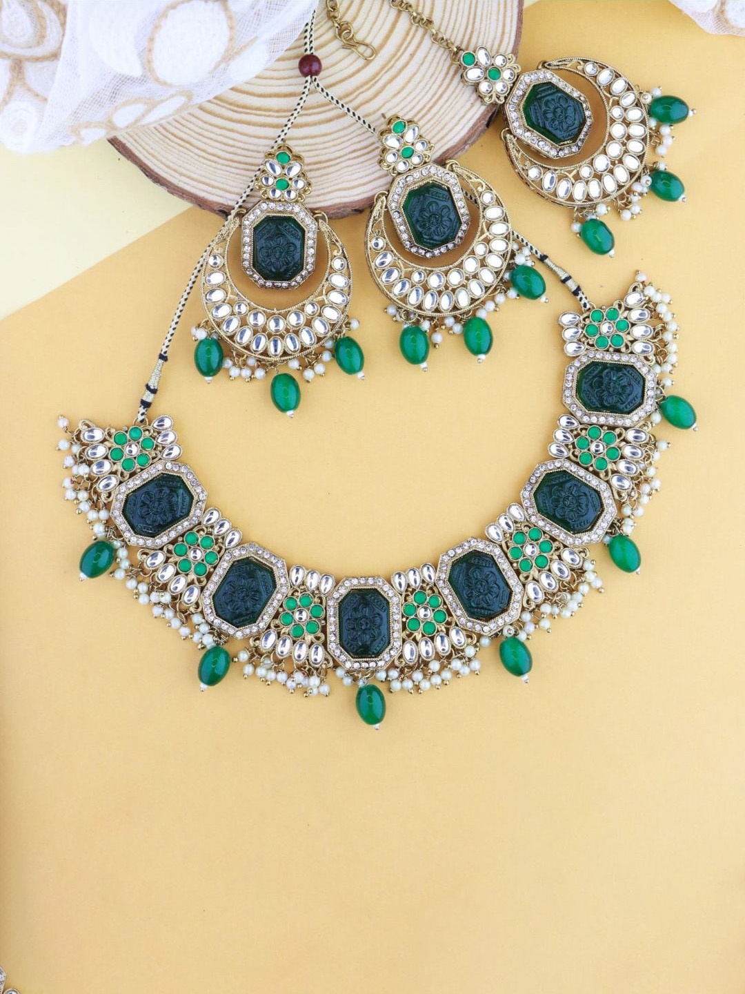 

I Jewels Gold-Plated Kundan-Studded & Pearl Beaded Jewellery Set, Green