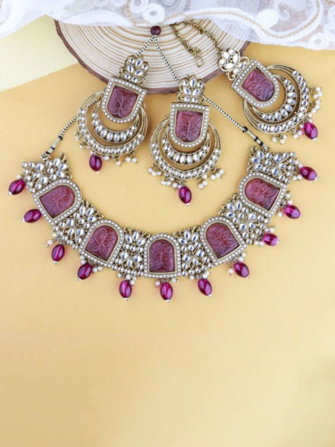 

I Jewels Gold-Plated Kundan-Studded & Pearl Beaded Jewellery Set