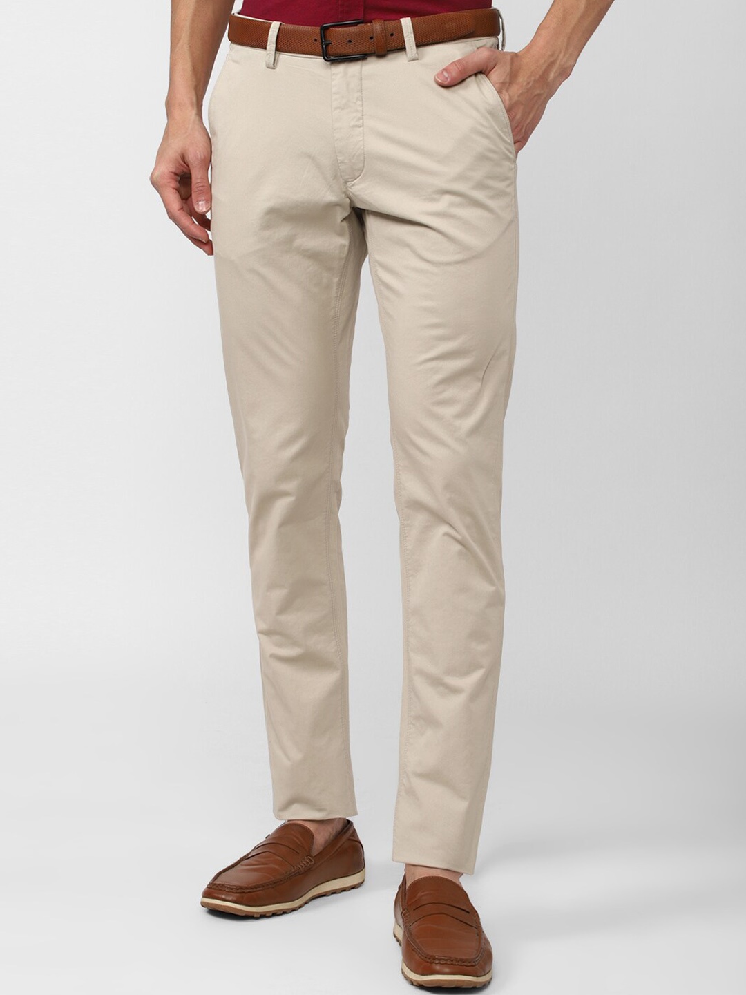 

Van Heusen Sport Men Slim Fit Mid-Rise Trousers, Cream