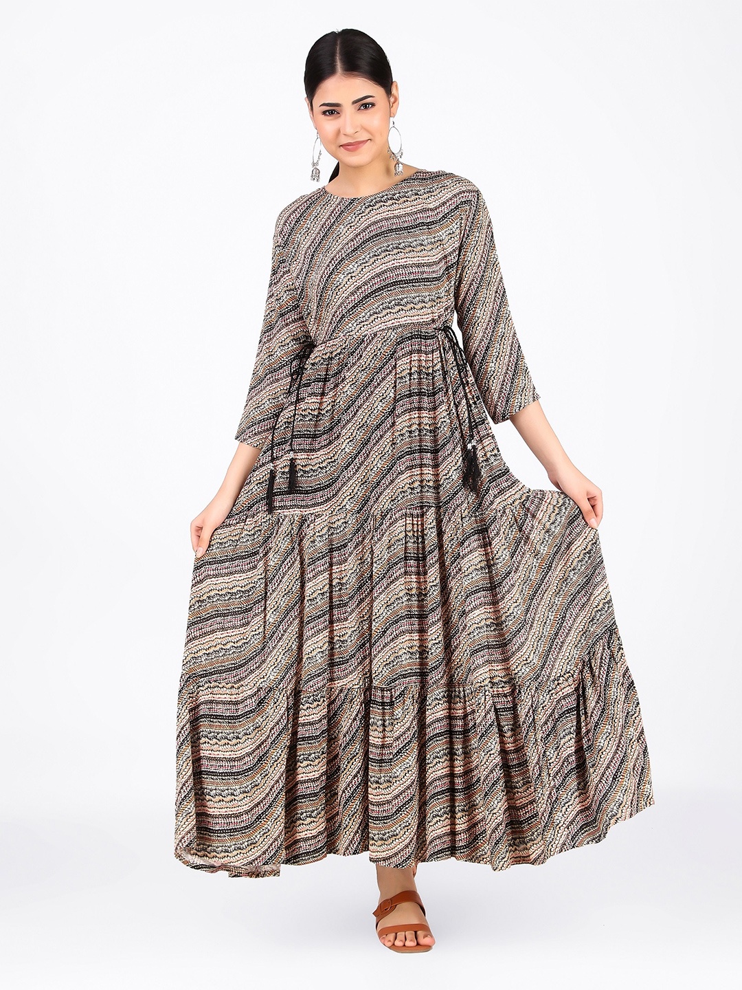 

FNOCKS Black Ethnic Motifs Layered Maxi Dress