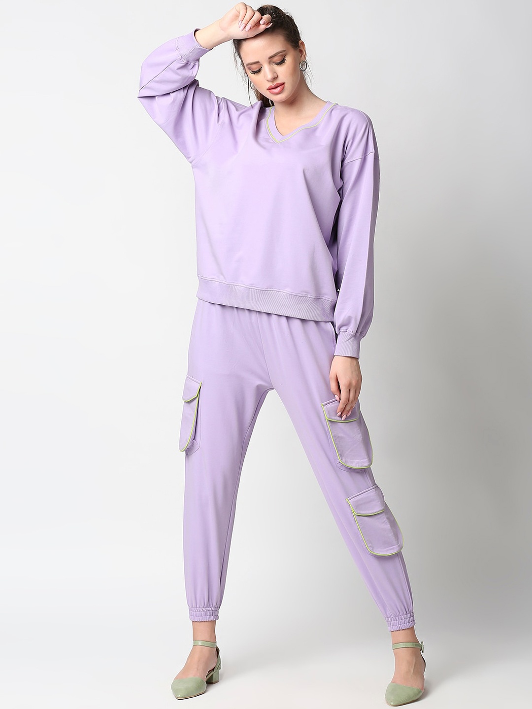 

ANWAIND V-Neck Pure Cotton Sweatshirt & Cargo Style Joggers, Lavender