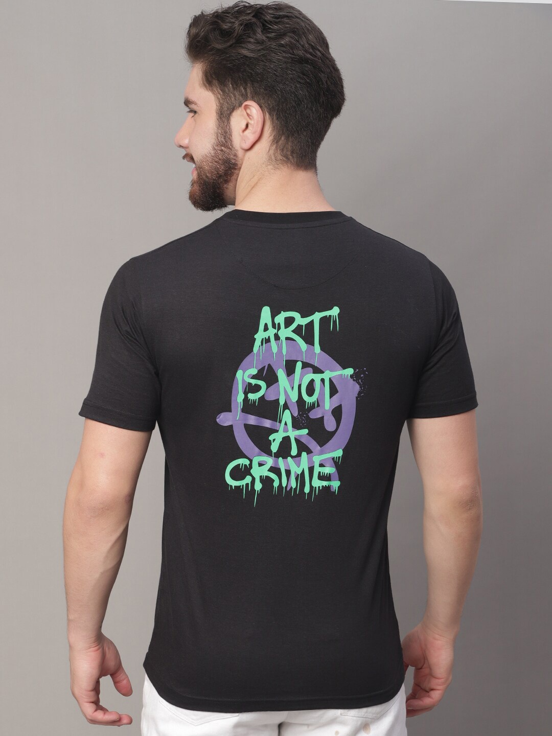 

Obaan Men Black Typography Printed T-shirt