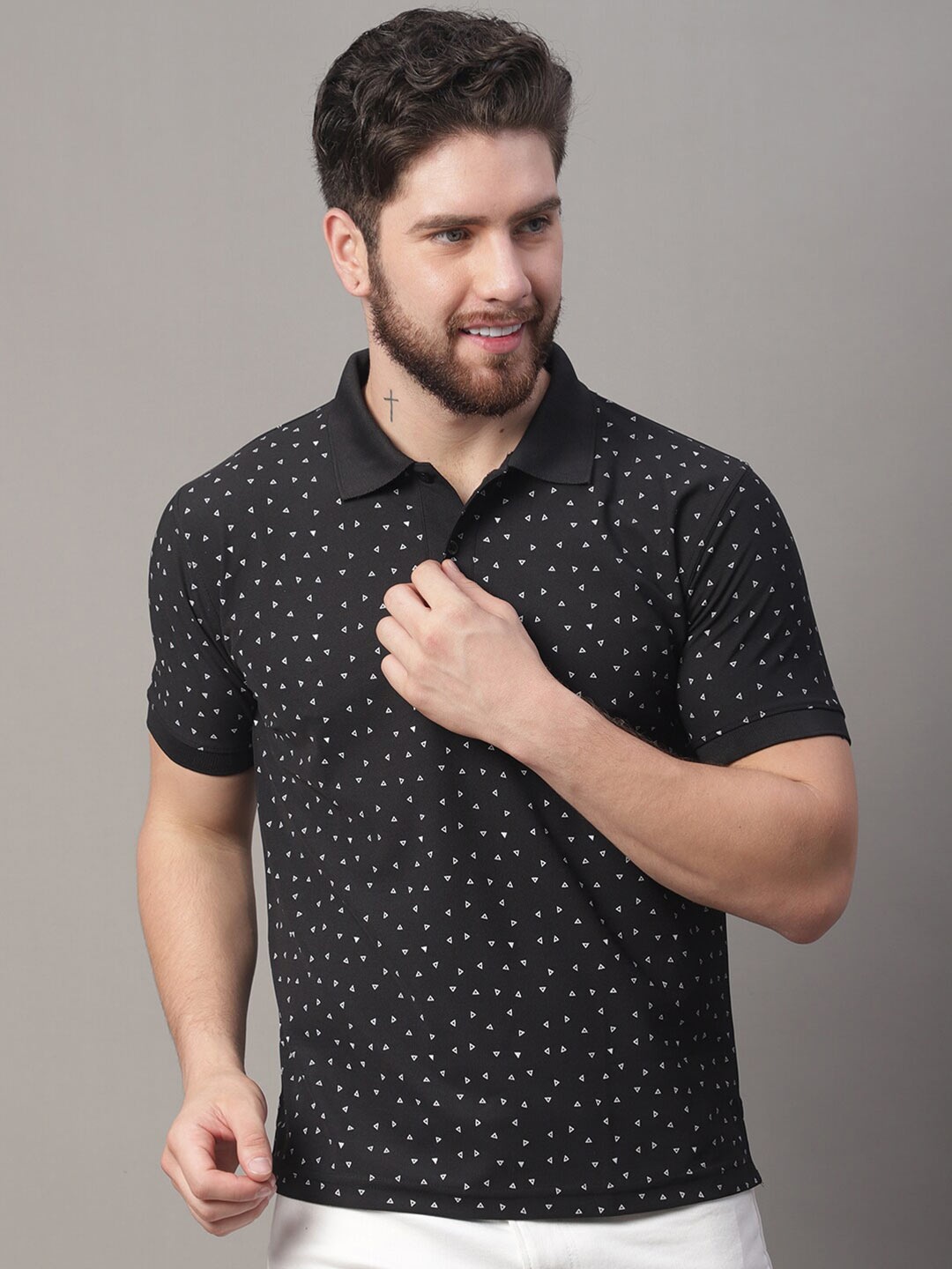 

Obaan Men Black Printed Polo Collar T-shirt