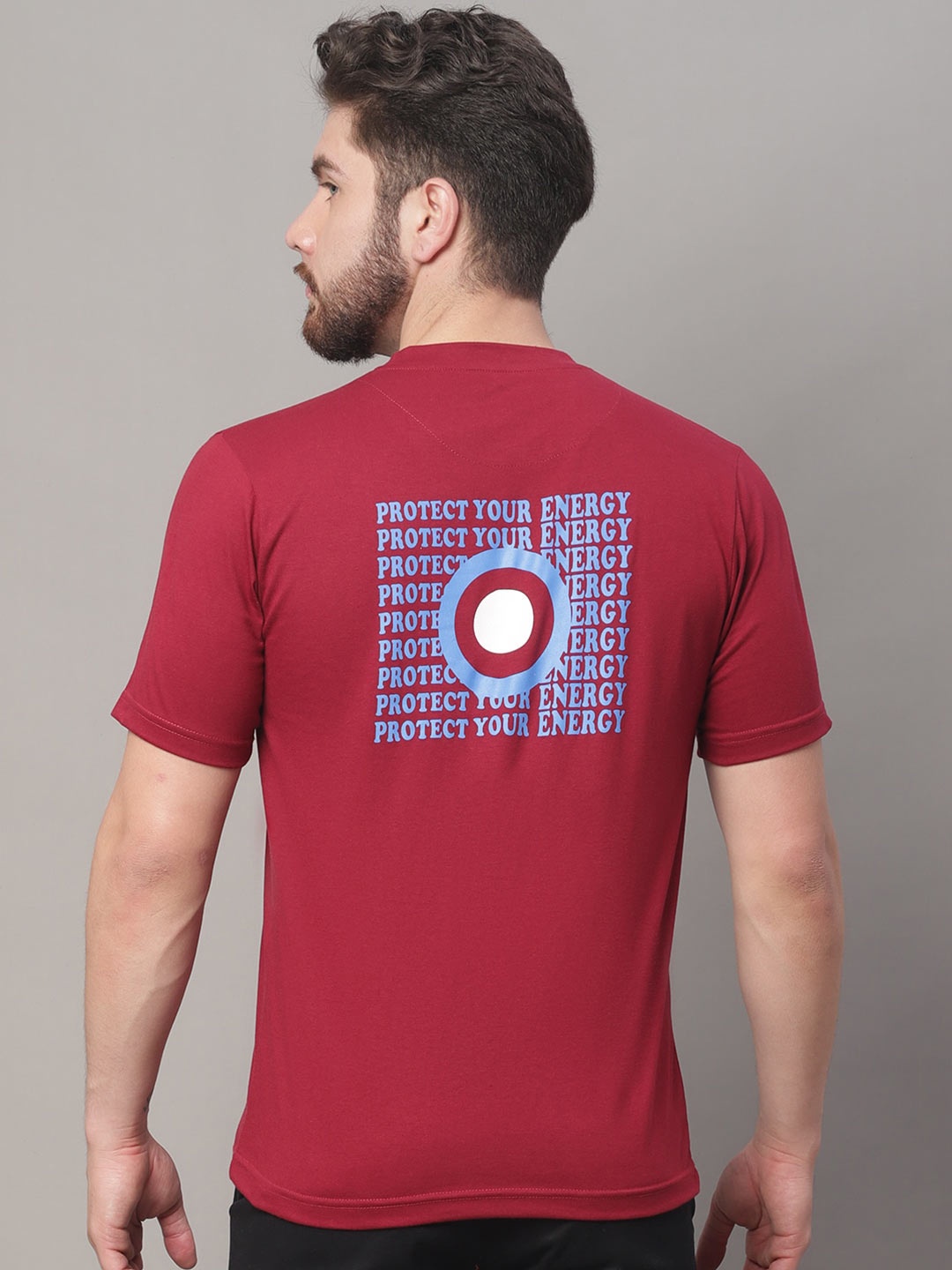 

Obaan Men Red Typography Printed Applique T-shirt