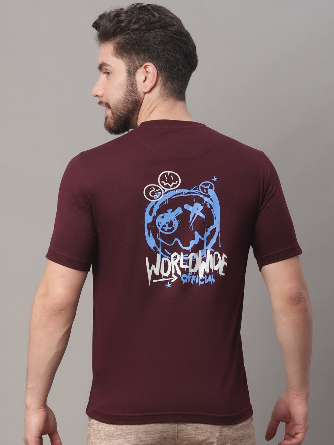 

Obaan Men Burgundy Typography Printed T-shirt