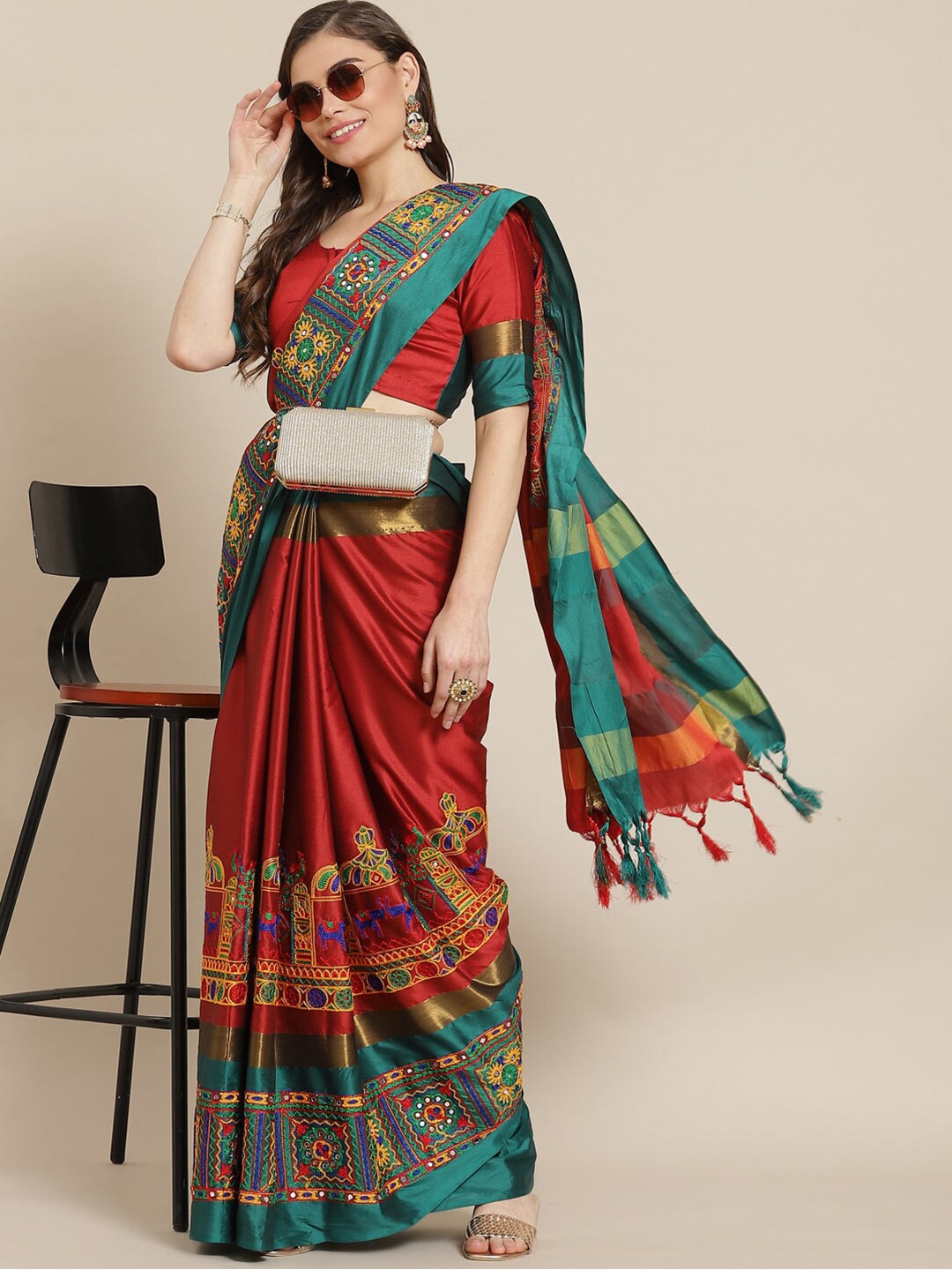 

SERONA FABRICS Kutchi Embroidered Silk Cotton Saree, Red