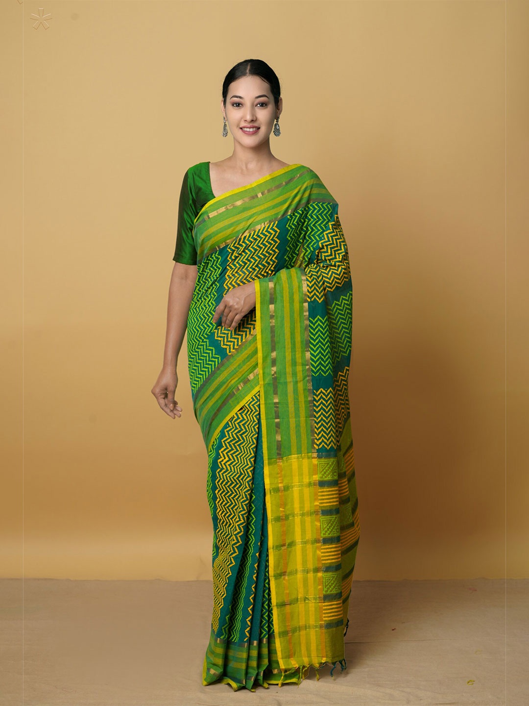 

Unnati Silks Block Printed Pure Cotton Mangalagiri Saree, Green